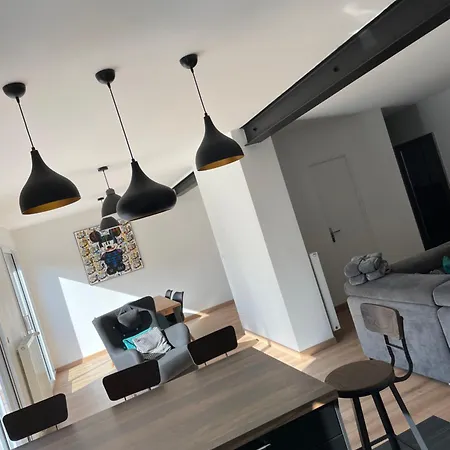 فيلة Maison Neuve
